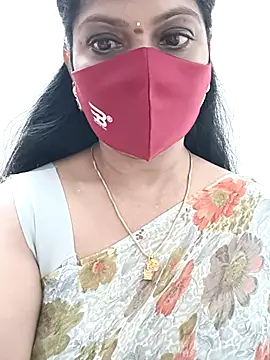 shivani27 online show from October 4, 8:40 pm