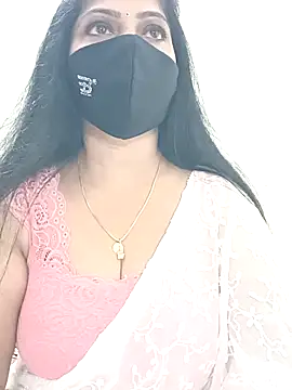 Snapshot of shivani27 chatting on May 1, 6:01 pm shivani27 online show from May 1, 6:01 pm