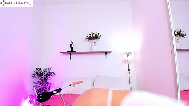 Snapshot of AlahiaSloane chatting on September 24, 11:24 am AlahiaSloane online show from September 24, 11:24 am