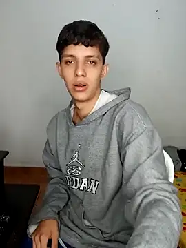 Snapshot of Allnei chatting on February 14, 5:21 pm Allnei online show from February 14, 5:21 pm