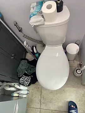 Snapshot of BobKat chatting on November 1, 1:46 pm BobKat online show from November 1, 1:46 pm