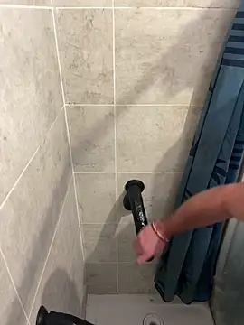 Snapshot of BobKat chatting on March 19, 9:24 am BobKat online show from March 19, 9:24 am