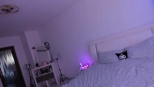 ScarlettJakobs online show from May 6, 4:30 am