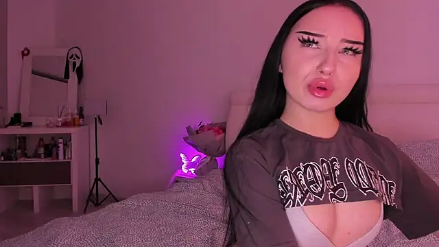 ScarlettJakobs online show from May 14, 3:35 am