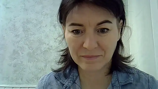 Krystal 82 online show from November 16, 6:08 am