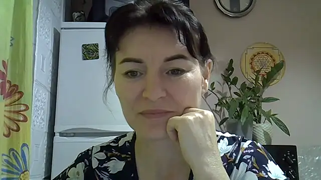 Krystal 82 online show from November 20, 6:51 pm