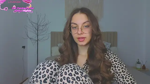 Real cutie1 online show from December 2, 2:01 pm