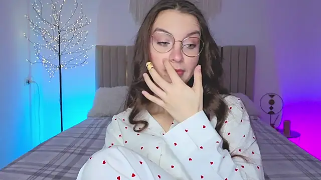 Real cutie1 online show from February 28, 2:07 pm