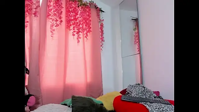 Snapshot of lanastone86 chatting on October 8, 12:58 pm lanastone86 online show from October 8, 12:58 pm