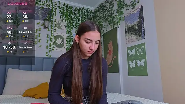 Ashley Pierce online show from November 7, 4:12 am