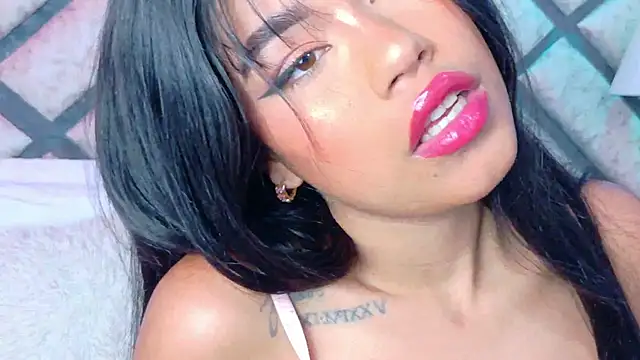 Snapshot of ZafiraRose chatting on February 23, 12:13 pm ZafiraRose online show from February 23, 12:13 pm