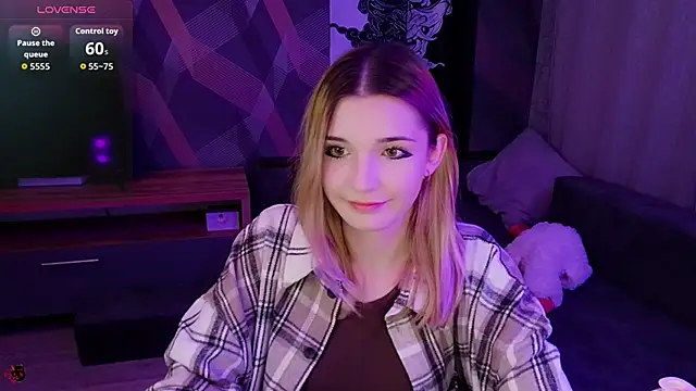 Snapshot of Sandy_Belle chatting on October 7, 10:40 pm Sandy Belle online show from October 7, 10:40 pm