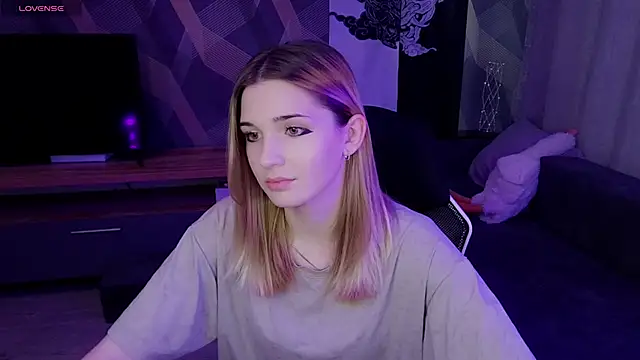 Snapshot of Sandy_Belle chatting on October 25, 1:40 pm Sandy Belle online show from October 25, 1:40 pm