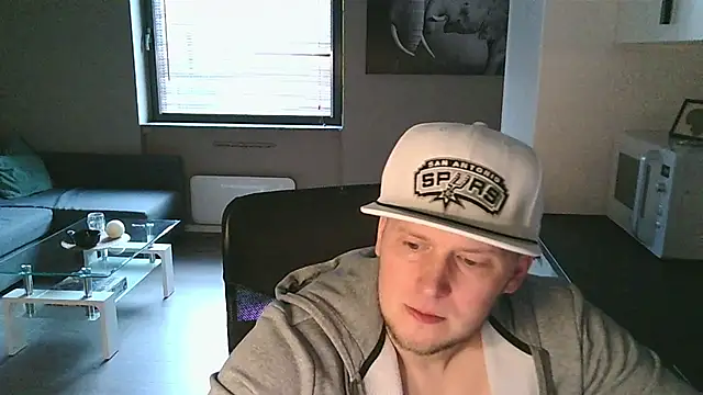 Dartanjanas13 online show from October 24, 9:17 am