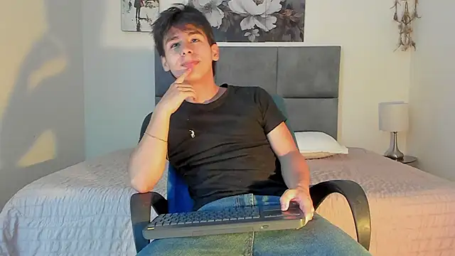 kaneky 07 online show from October 19, 1:28 am