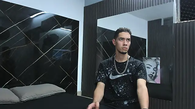 Snapshot of _Axel_09 chatting on April 7, 3:40 am Axel 09 online show from April 7, 3:40 am