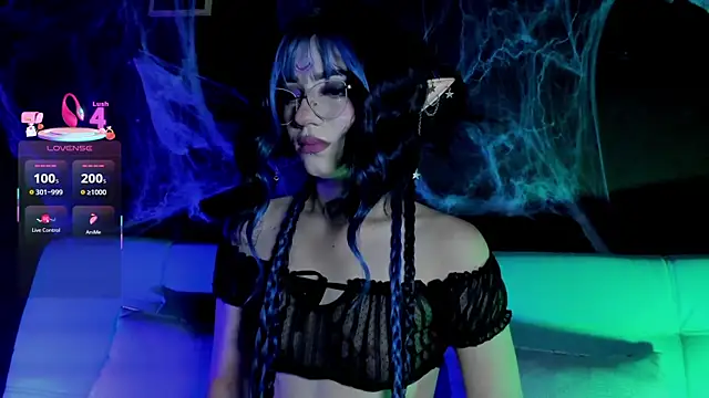 Snapshot of madiixwatson chatting on October 22, 10:48 am madiixwatson online show from October 22, 10:48 am