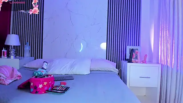 Snapshot of JackAndRosse_ chatting on September 25, 12:53 pm JackAndRosse online show from September 25, 12:53 pm