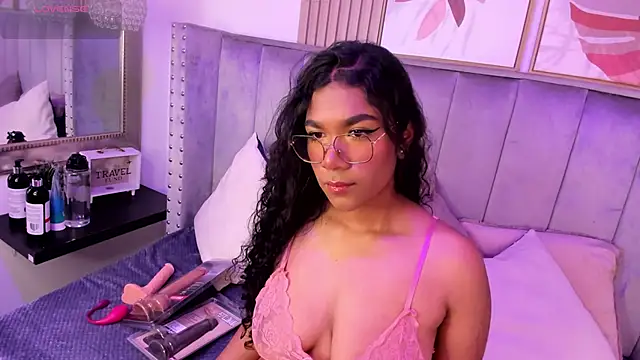 Seshat Hitt online show from October 17, 3:20 am