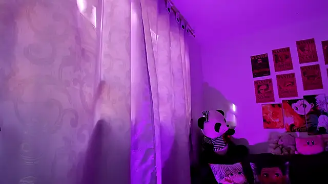 Snapshot of Lolii_Zoe chatting on November 13, 8:19 pm Lolii Zoe online show from November 13, 8:19 pm