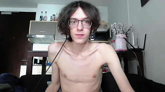 Snapshot of LovesomeCookie chatting on October 5, 8:23 am LovesomeCookie online show from October 5, 8:23 am