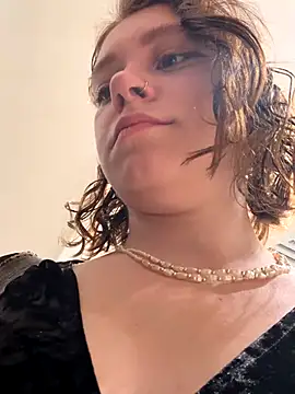 Snapshot of lucy-joy chatting on September 19, 9:54 am lucy-joy online show from September 19, 9:54 am