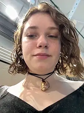 Snapshot of lucy-joy chatting on October 7, 10:34 am lucy-joy online show from October 7, 10:34 am