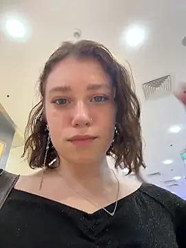 Snapshot of lucy-joy chatting on October 10, 9:30 am lucy-joy online show from October 10, 9:30 am