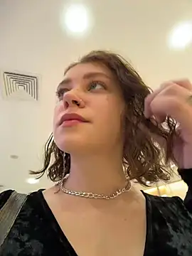 Snapshot of lucy-joy chatting on October 11, 10:25 am lucy-joy online show from October 11, 10:25 am