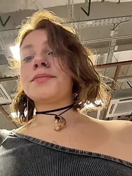 Snapshot of lucy-joy chatting on October 15, 9:31 am lucy-joy online show from October 15, 9:31 am