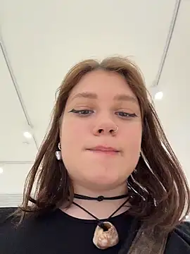 lucy-joy online show from May 18, 9:15 am