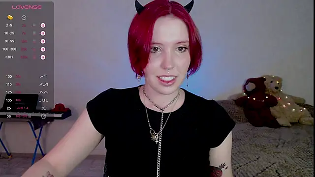 Snapshot of Ruby_Flame chatting on October 25, 8:25 pm Ruby Flame online show from October 25, 8:25 pm