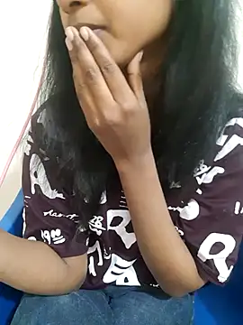 Snapshot of AnkitaDevi chatting on February 8, 5:44 am AnkitaDevi online show from February 8, 5:44 am