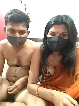 Yourhotsweetgirl online show from January 19, 5:44 am