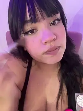 Emily Taylor2 online show from May 9, 1:55 am
