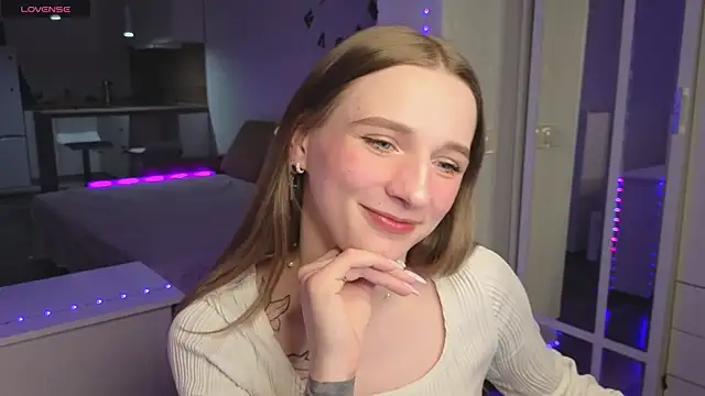 Elsa wow online show from May 12, 9:12 pm