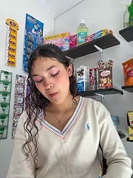 Camilla Miller01 online show from May 19, 7:42 pm