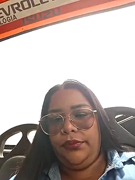 Snapshot of Arena_13 chatting on February 18, 6:04 pm Arena 13 online show from February 18, 6:04 pm