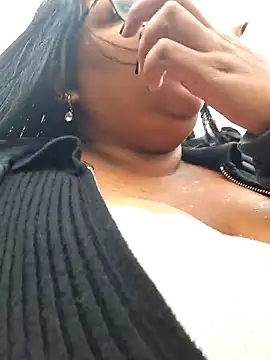 Snapshot of Arena_13 chatting on March 18, 6:44 pm Arena 13 online show from March 18, 6:44 pm