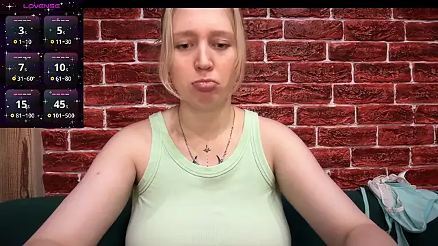 CitrusBlissss online show from November 5, 2:50 pm