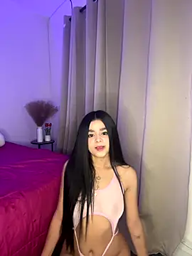 Snapshot of Dulcekitty__ chatting on October 7, 10:12 am Dulcekitty online show from October 7, 10:12 am