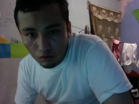 Snapshot of hornymkguyfun chatting on September 10, 8:03 am hornymkguyfun online show from September 10, 8:03 am