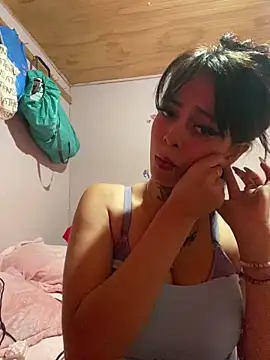 kiittyselenita online show from May 10, 1:22 am