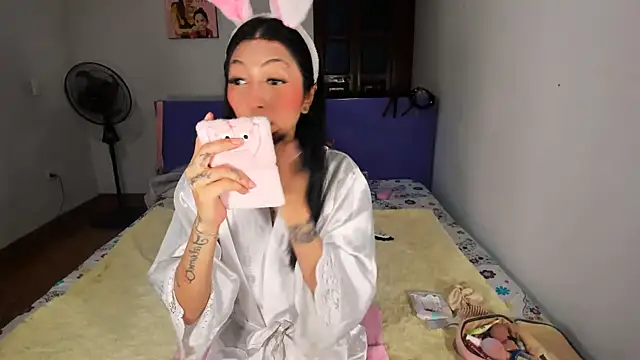 Anais lux online show from May 5, 12:07 am