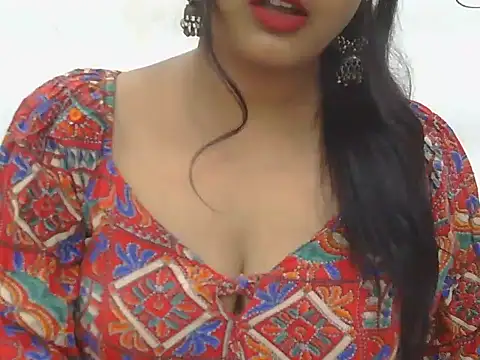 Snapshot of POOJA_199 chatting on October 3, 10:56 am POOJA 199 online show from October 3, 10:56 am