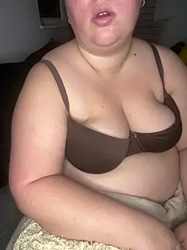 roxey-1997 online show from November 16, 4:51 am