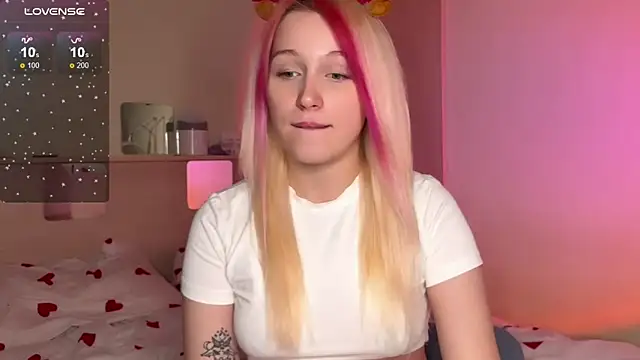  Annabel Myr  online show from December 14, 11:04 am