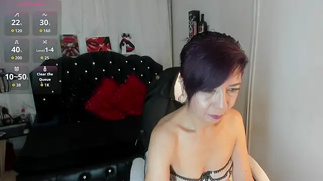 Snapshot of Trinityy__ chatting on September 20, 7:48 pm Trinityy   online show from September 20, 7:48 pm