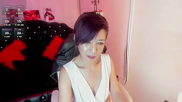 Snapshot of Trinityy__ chatting on October 9, 5:55 pm Trinityy   online show from October 9, 5:55 pm