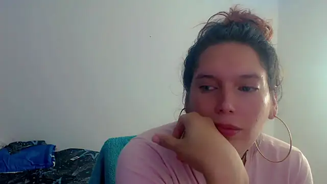 samanthaa hot  online show from January 5, 10:57 pm